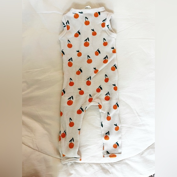 Spearmint Love Organic Waffle Sleeveless Zip Romper, Oranges 3-6 Month - Picture 5 of 6